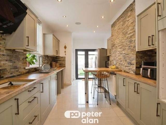 3 bed house for sale