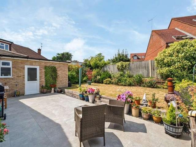 3 bed house for sale
