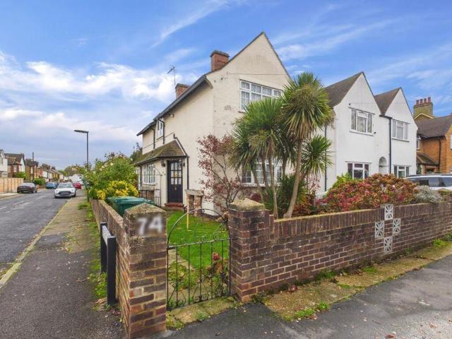 3 bed house for sale