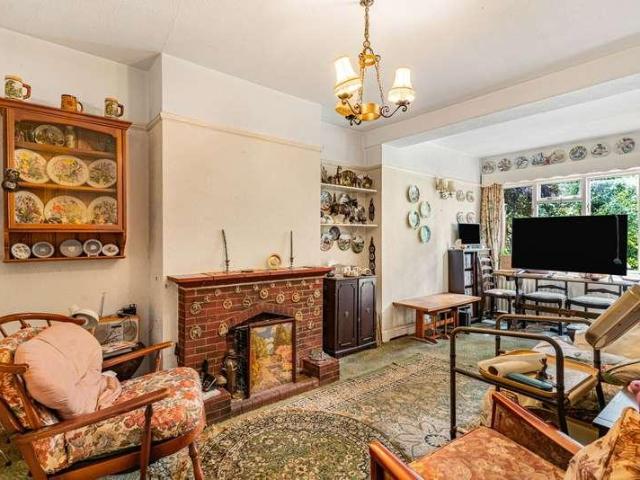 3 bed house for sale