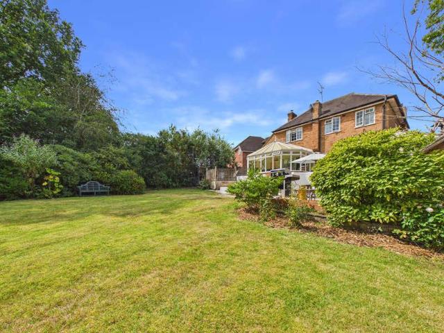 3 bed house for sale