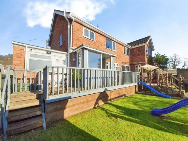3 bed house for sale