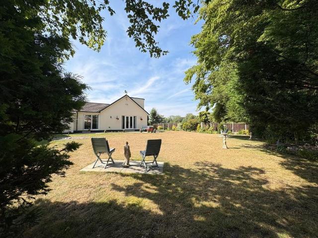 3 bed house for sale