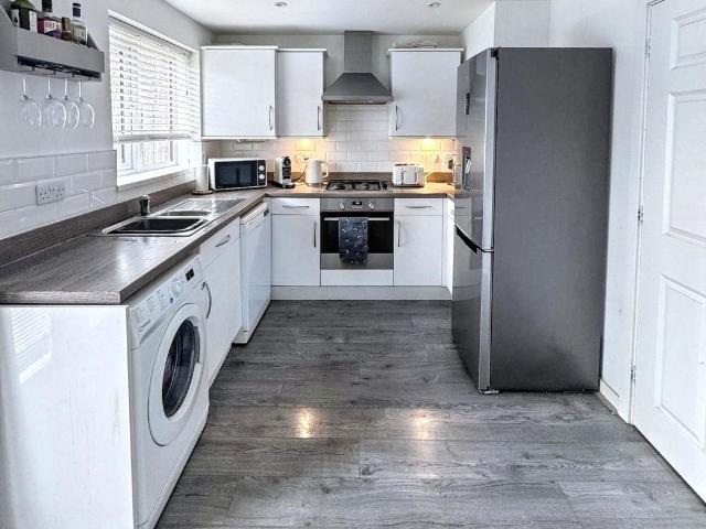 3 bed house for sale