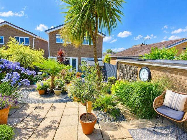 3 bed house for sale