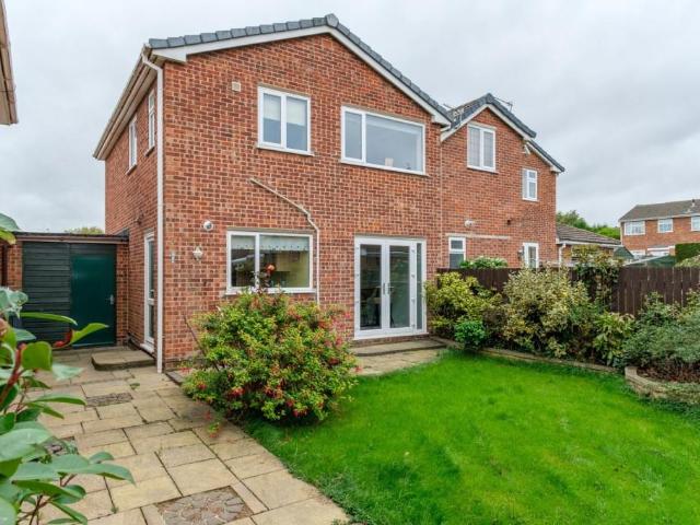3 bed house for sale