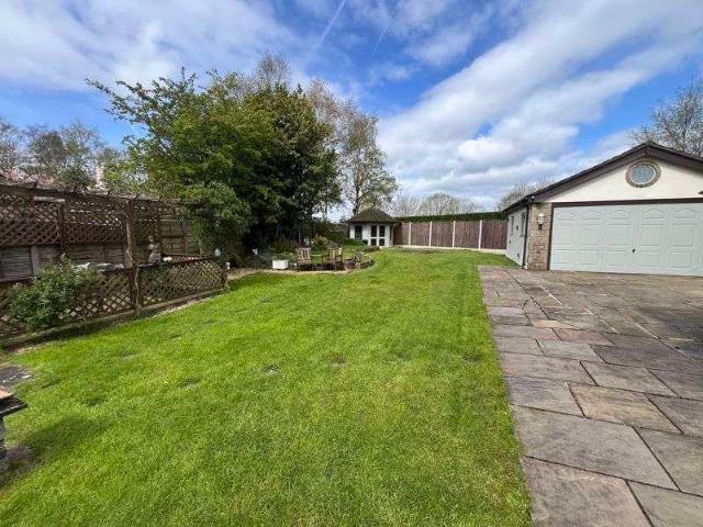 3 bed house for sale