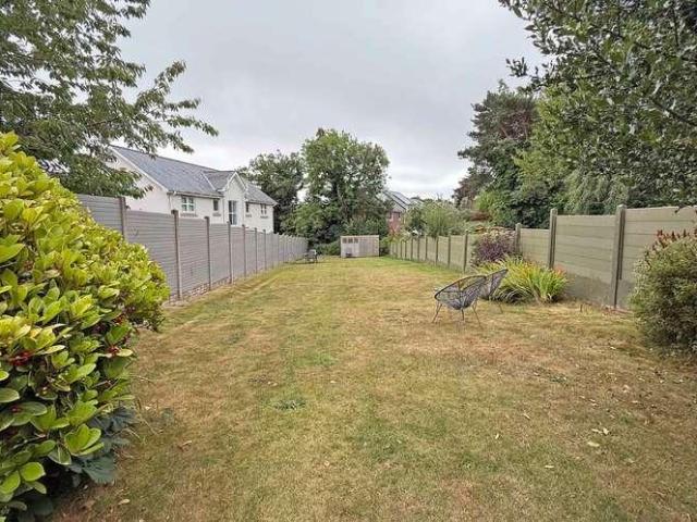 3 bed house for sale