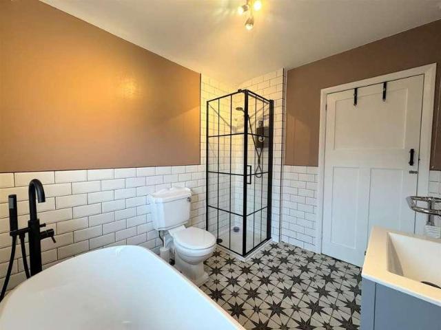 3 bed house for sale