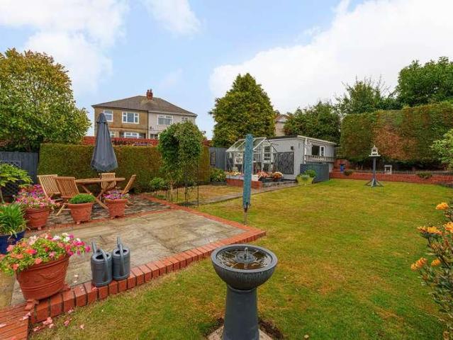 3 bed house for sale