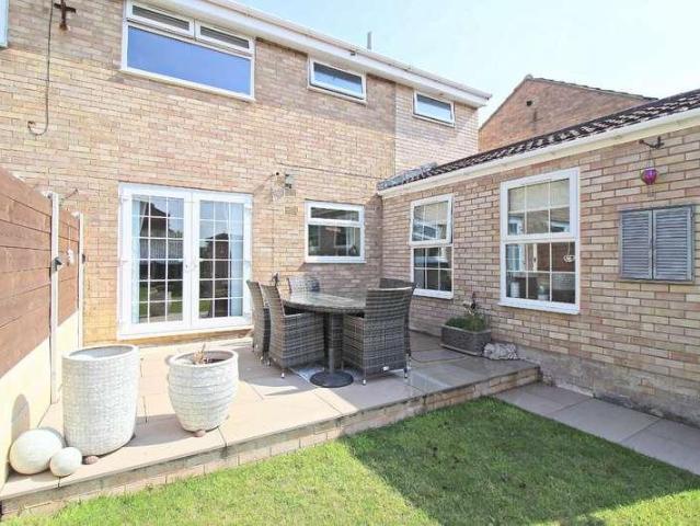 3 bed house for sale