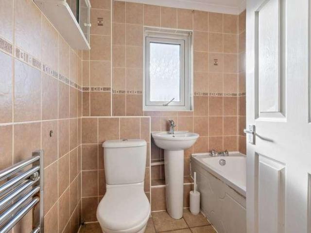 3 bed house for sale