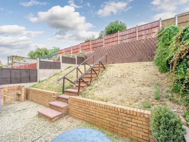 3 bed house for sale