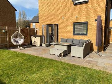 3 bed house for sale