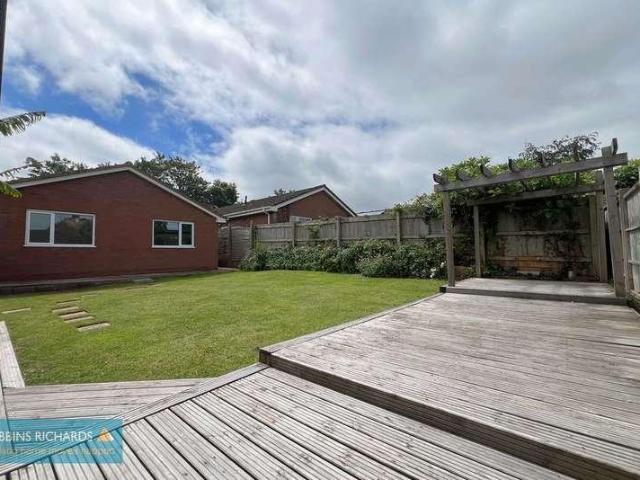 3 bed house for sale