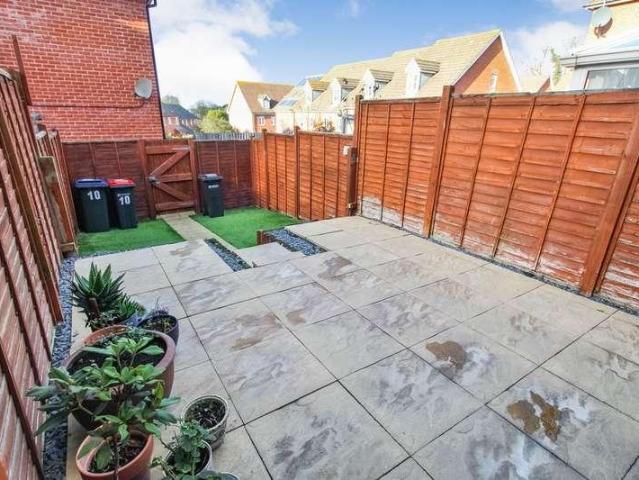 3 bed house for sale