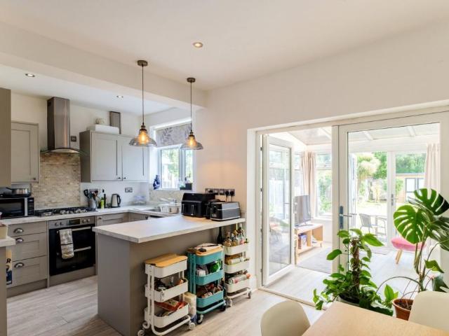 3 bed house for sale