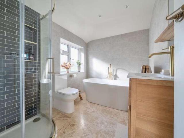 3 bed house for sale