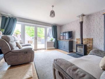 3 bed house for sale