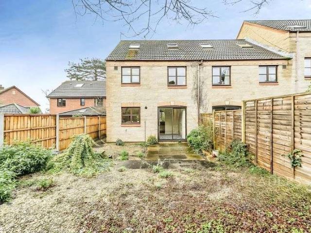 3 bed house for sale