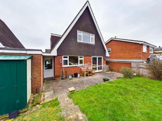 3 bed house for sale