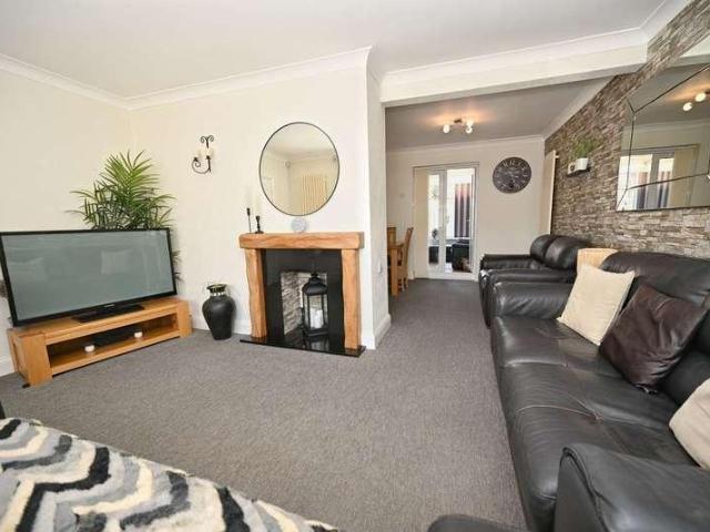 3 bed house for sale