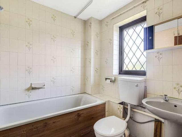 3 bed house for sale