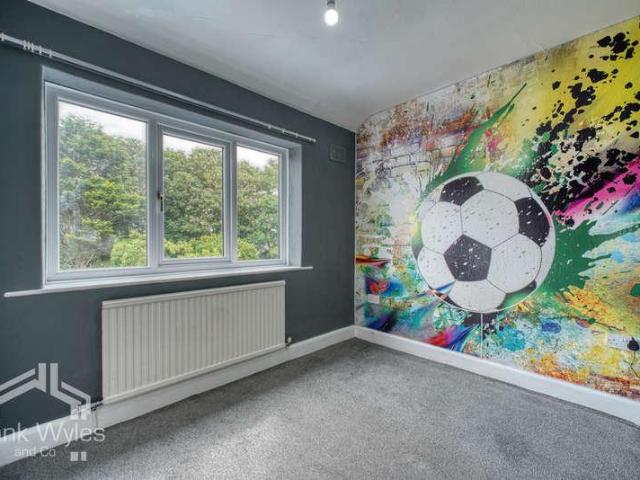 3 bed house for sale