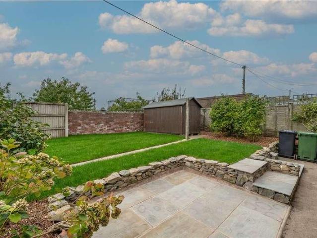 3 bed house for sale