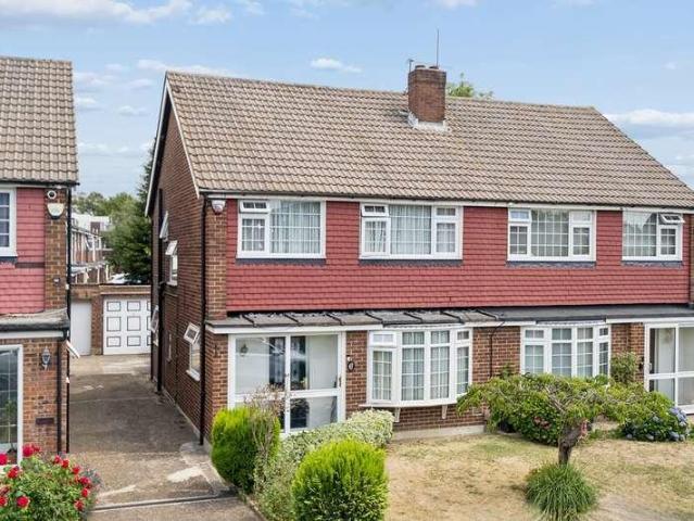 3 bed house for sale