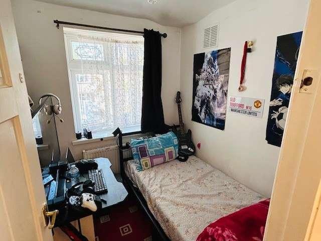 3 bed house for sale