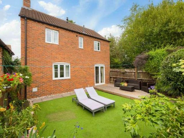 3 bed house for sale
