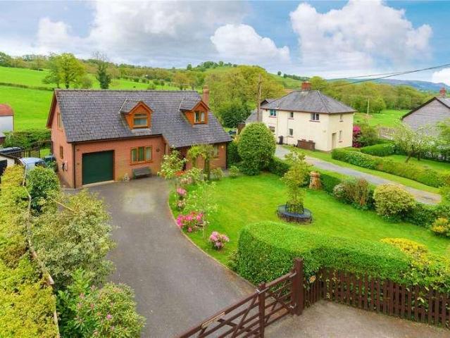 3 bed house for sale