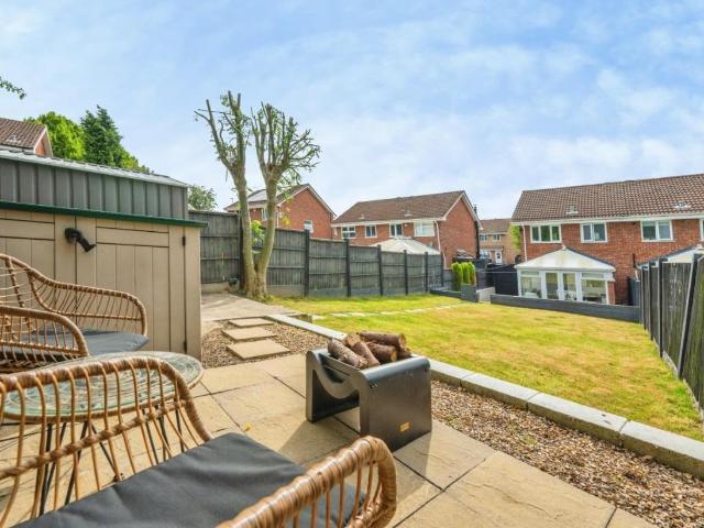 3 bed house for sale