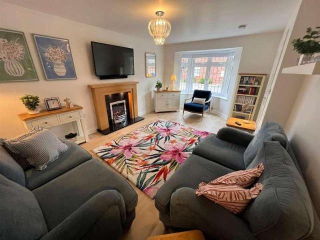 3 bed house for sale