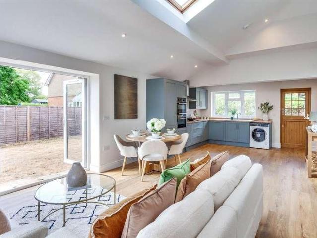 3 bed house for sale