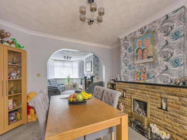 3 bed house for sale