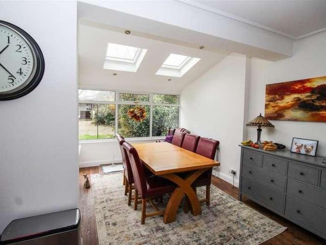 3 bed house for sale