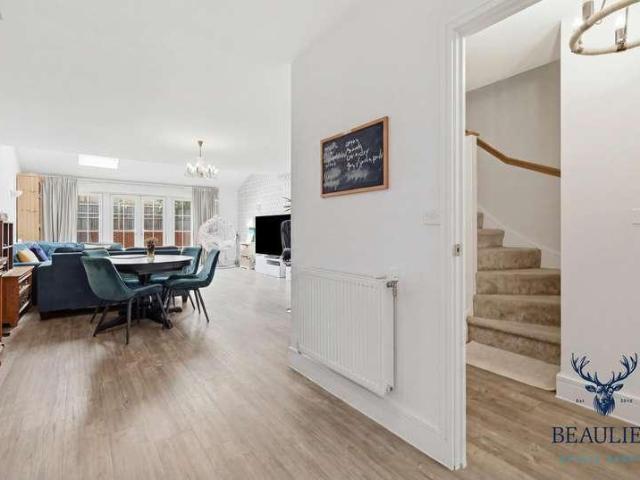 3 bed house for sale