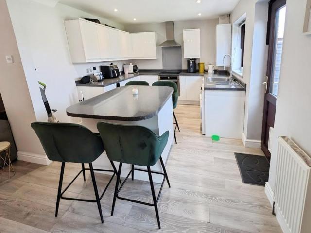 3 bed house for sale