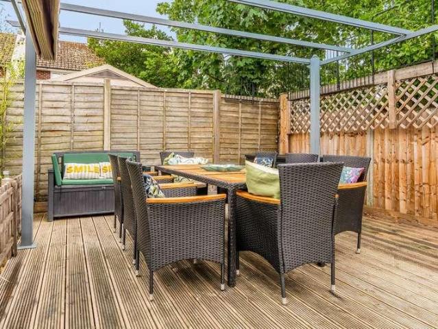 3 bed house for sale