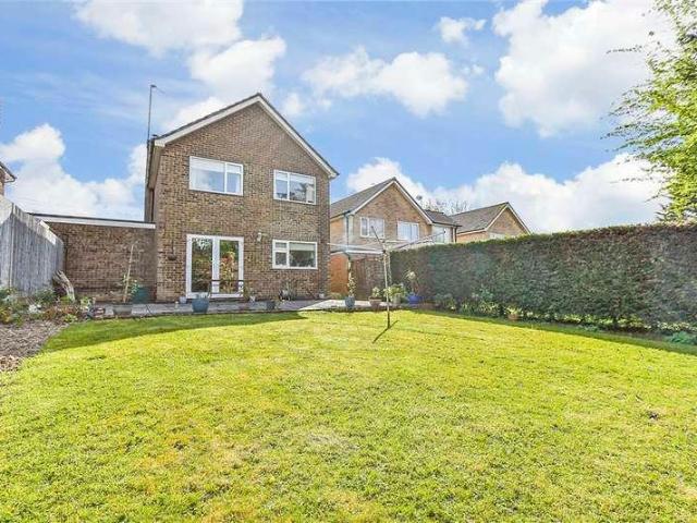 3 bed house for sale