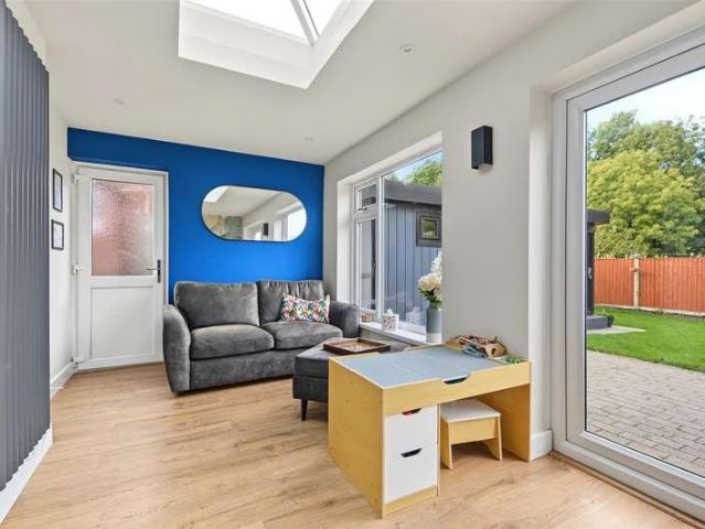 3 bed house for sale