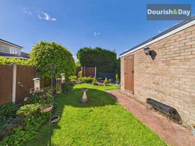 3 bed house for sale
