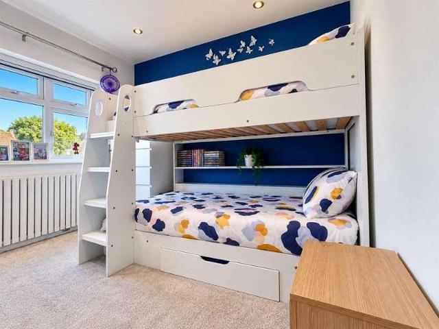 3 bed house for sale
