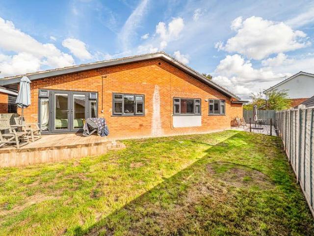 3 bed house for sale