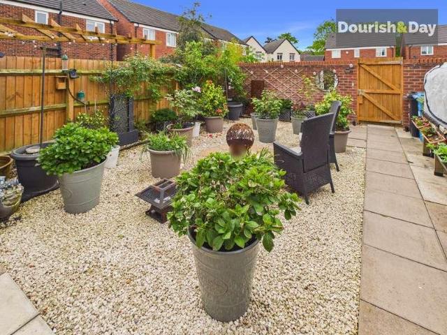 3 bed house for sale