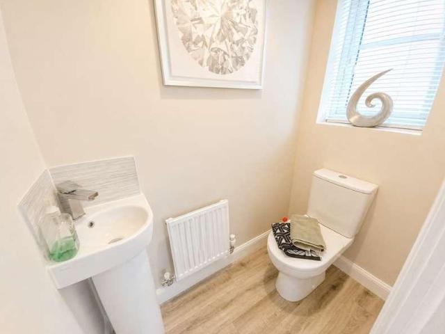 3 bed house for sale