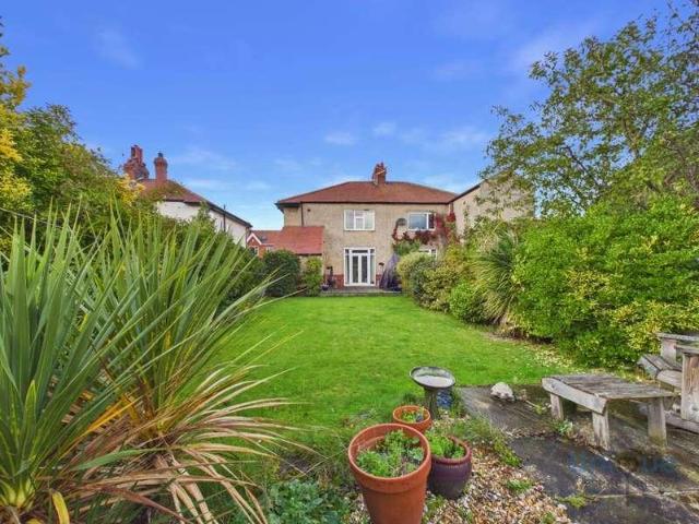 3 bed house for sale