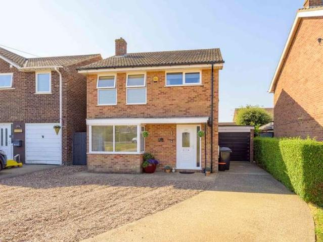 3 bed house for sale